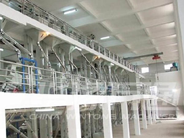 湖北日产50吨小米加工成套设备投入生产