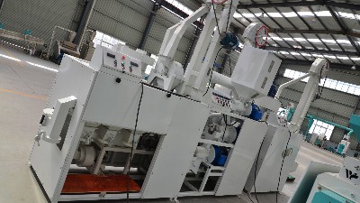 玉米加工小机组助力农户粮食加工快速发展